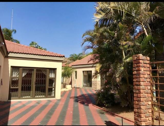 10 BEDROOM PROPERTY TO RENT IN AMANDASIG
